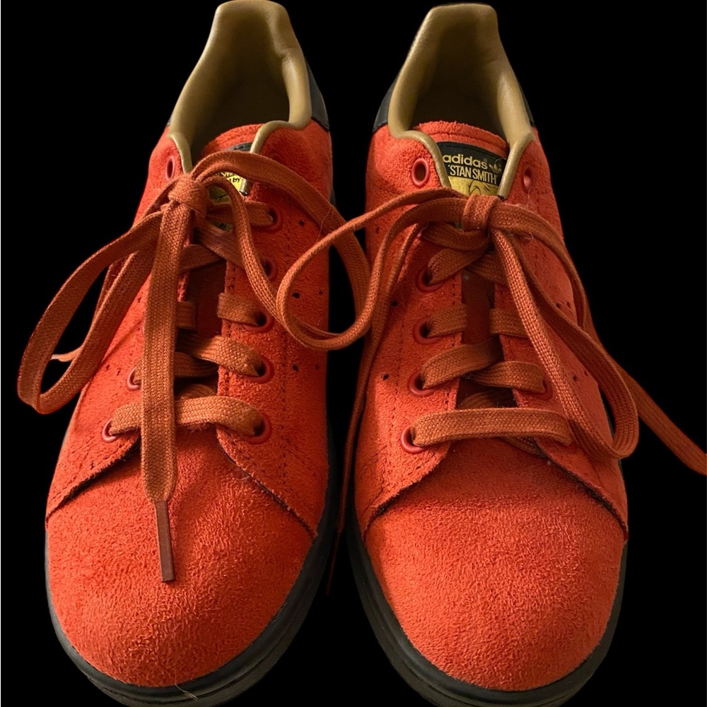 Adidas Disney Stan Smith ‘Captain Hook’ Boys Red / Black Sole Sneakers